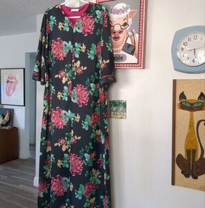 🌲 Vintage SHADOWLINE Maxi Floral Lounge Gown Zippered Robe Silky, Pockets